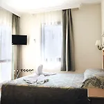 Hotel Ave Maria