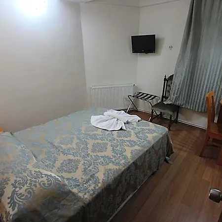 Hotel Ave Maria 2*