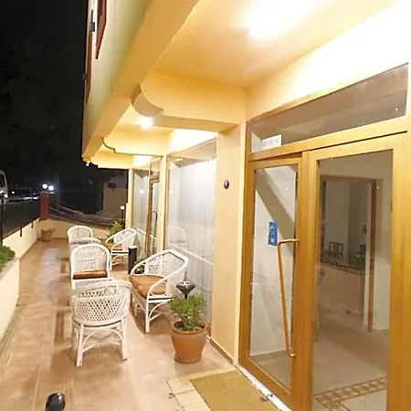 Hotel Ave Maria 2*