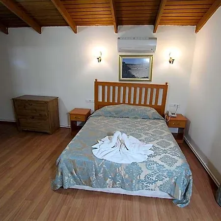 Hotel Ave Maria 2*
